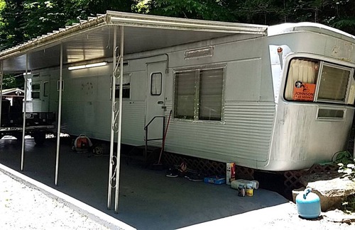 Whittier House | Mobile home ∙ 1 bedroom ∙ 4 guests