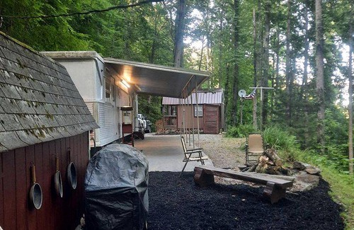 Whittier House | Mobile home ∙ 1 bedroom ∙ 4 guests