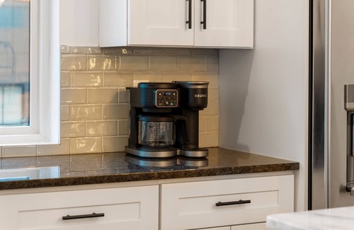 Third Ward Condo | Modern Rooftop Terrace with 3King beds only 12min walk to BoA stadium.