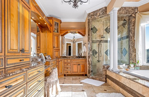 Leicester House | Mountain estate with hot tub, sauna, gym, home theater, game room, & WiFi