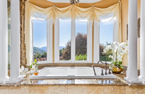 Leicester House | Mountain estate with hot tub, sauna, gym, home theater, game room, & WiFi