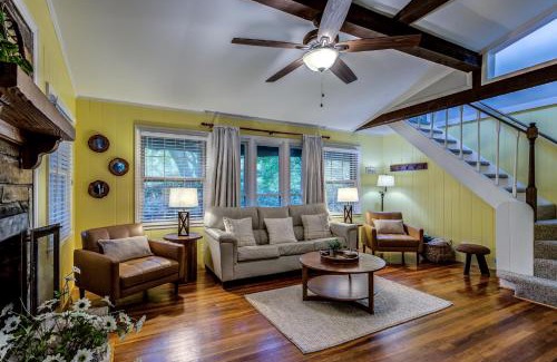 Blowing Rock House | Mountain Home near Blue Ridge Parkway, Central Location!
