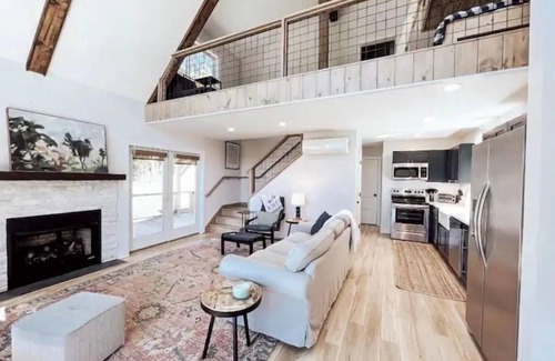 Fleetwood House | Mountain Jubilee