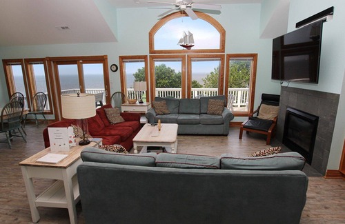 Monteray Shores House | MS119, Sound and Color-Soundfront, Sound views, Pool, Hot Tub