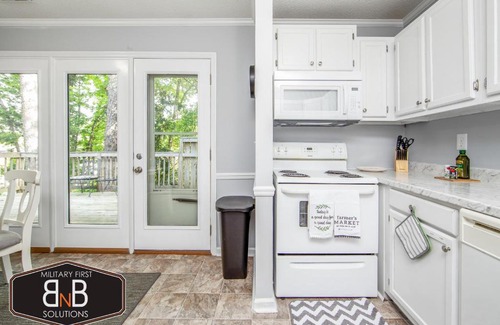 Fayetteville Apartment | No Place Like Homeplace!