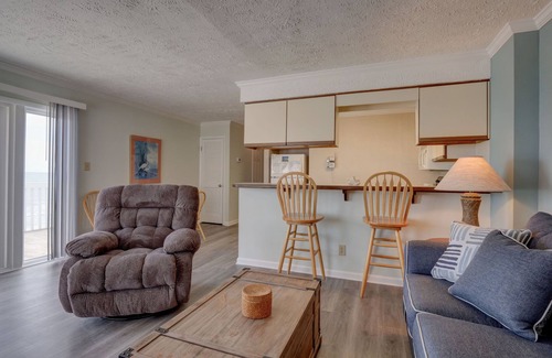 Kure Beach Condo | Ocean Dunes 104 – Spacious oceanfront condo at Ocean Dunes in Kure Beach