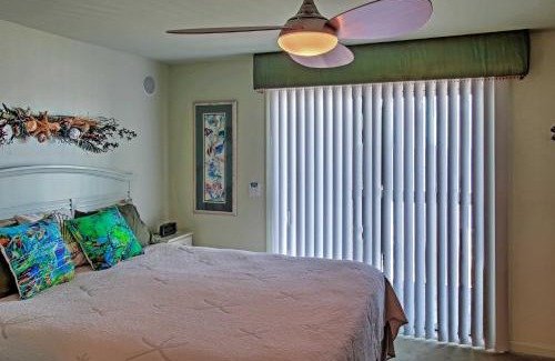 Kure Beach Apartment | Ocean Dunes Kure Beach Condo with Balcony and Pool