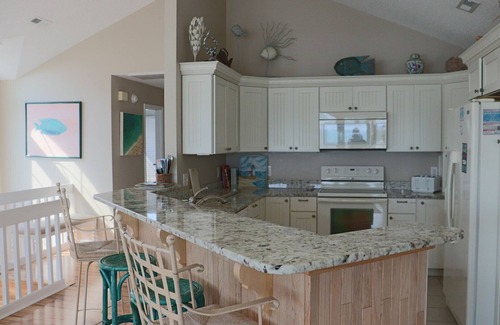 Emerald Isle House | Oceanfront 5BR w/Private Pool, Deck & Beach Access