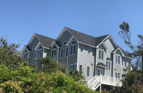 Emerald Isle House | Oceanfront 5BR w/Private Pool, Deck & Beach Access