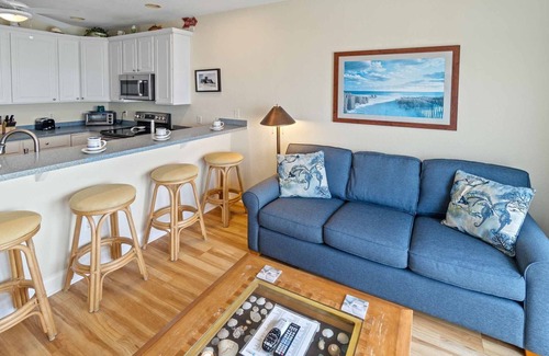 Hatteras Condo | Oceanfront Condo w/Private Balcony, Resort Pool, Hot Tub, Elevator, Clubhouse