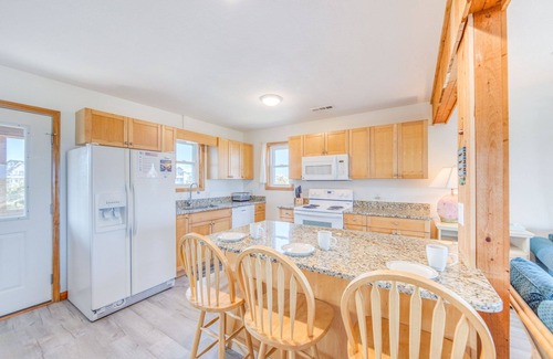 Avon House | Oceanfront Dog Friendly Home w/Saltwater Pool, Hot Tub, Cabana, and Tiki Bar