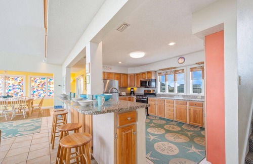 Avon House | Oceanfront Dog Friendly w/Hot Tub, Theater, Community Pool & Tennis/Pickleball