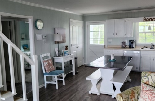 Emerald Isle House | OCEANFRONT HALF DUPLEX SLEEPS 9 w 4 BDRMS, 3 ARE OCEANVIEW! BEST PART OF E ISLE!
