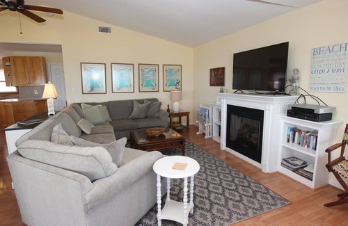 Kill Devil Hills House | OCEANFRONT, Ocean Views, Private Beach Access, Sun Decks, KD229, The Sand Trap