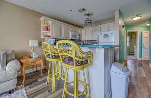 North Topsail Beach Condo | Oceanfront North Topsail - Pools - Hot Tubs - Onsite Restaurant