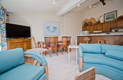 Pine Knoll Shores Condo | Oceans #12, Oceanside Condo in Pine Knoll Shores, NC!