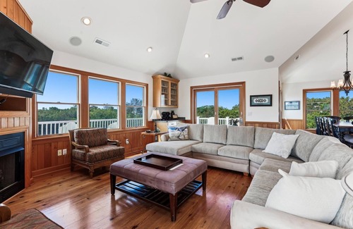 Ocean Sands House | Oceanside:Heated large Salt water Private pool, Hottub, Elevator, Sauna, PoolTbl, Pets