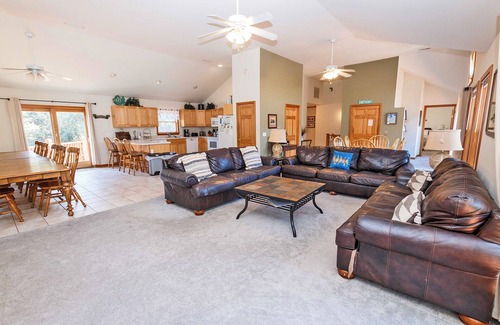 Southern Shores House | Oceanside, Private Pool, Golf Cart, Bar, Hot Tub, Rec Rm, SS4, Sunning Your Bunns