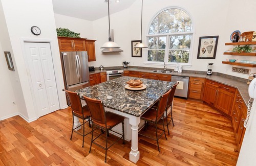 Corolla Light House | Oceanside, Private Pool, Community Amenities, Close to Beach, 146, Sunnyside
