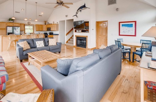 Rodanthe House | Oceanview Dog Friendly Home in Waves w/Private Pool, Hot Tub, and Game Room