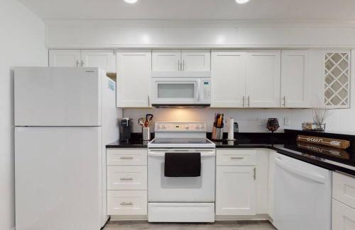 Surf City House | Oceanview Townhouse w/Pool - Newly Renovated