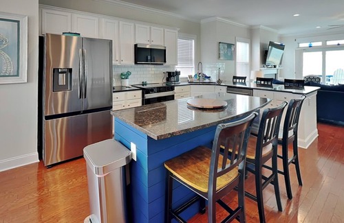 Wilmington Beach House | Octopus's Garden | Oceanfront Retreat w/Elevator + Beach Access