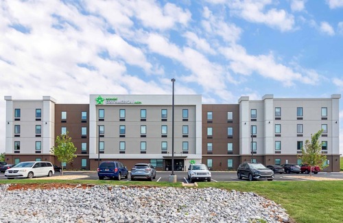 Asheville House | Off I-240 - Extended Getaway: 3 Suites w/Kitchens & Laundry Facility Access