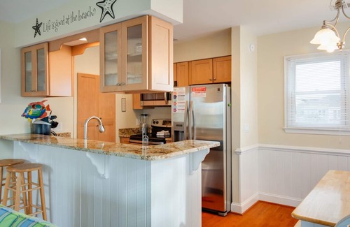 Nags Head House | On The Sunny Side: Soundside | Shared Pool