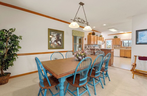 Corolla Light House | On Valentine Pond: Soundfront | Saltwater Pool