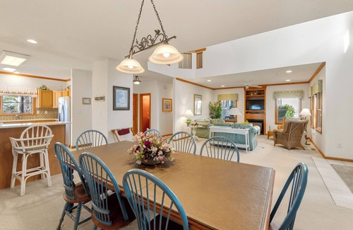 Corolla Light House | On Valentine Pond: Soundfront | Saltwater Pool