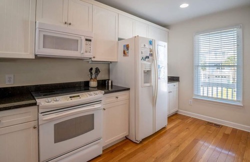 Kure Beach House | One Block to Beach - Comfort Zone