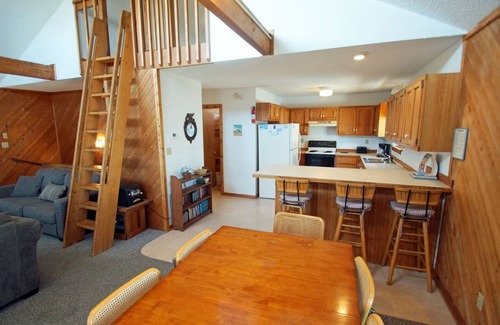 Ocean Sands House | OS606- Charming cottage, 5 bedrooms, 3 baths and very close to the beach!