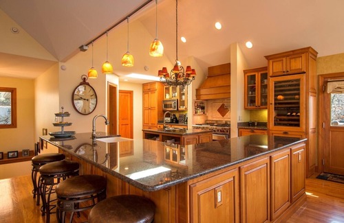 Lake Lure House | Over the Edge - Lakefront, hot tub sleeps 10 -Mr Lake Lure Vacation Rentals