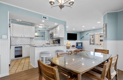 Indian Beach Condo | Panoramic View DIRECT OCEANFRONT Unit at Summer Winds. Multiple pools, hot tubs