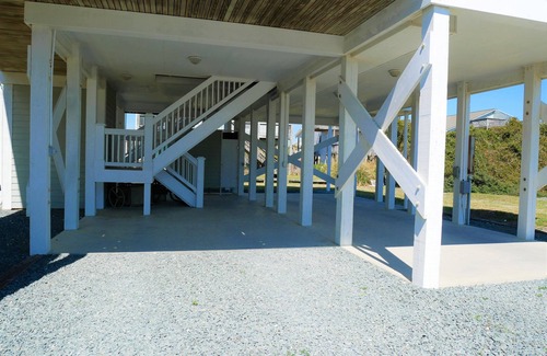 Holden Beach House | "Paradise Found" - 2nd Row Home, 4 Bedrooms/3.5 Bathrooms