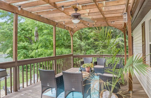 Terrell House | Peaceful Retreat on Lake Norman/Pontoon Boat ava.