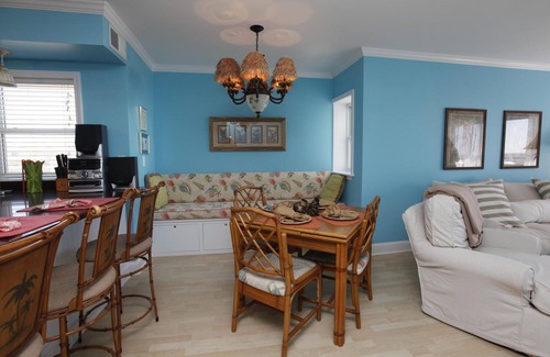 Wilmington Beach Condo | 🏖️Pelican Watch 201: Sundeck | Community Indoor and Outdoor Pools | Hot Tub🏖️