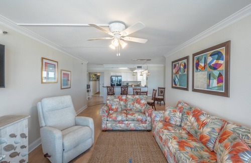 Wilmington Beach Condo | Pelican Watch 801 | Oceanfront + Community Pool!