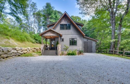 Glenville House | Pickleball and Trails Dog-Friendly Glenville Escape