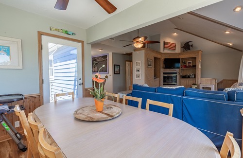 Ocean Sands House | Pool, Hot Tub, Tiki Bar.Bring Fido Too!
