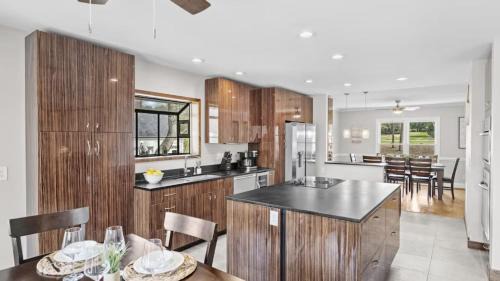 Mount Mourne House | Porch Paradise by AvantStay New Pool Firepit