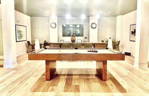 Cary House | Premium Lakeside Living