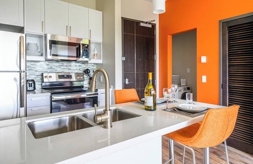 Southwest Raleigh Apartment | Private Downtown Apartment With Garage Parking