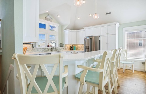 Ocean Sands House | Private heated Pool, Elevator, HotTub, Pets, Pool Table
