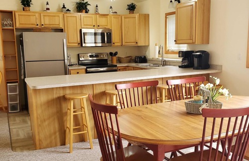Whalehead Beach House | Private pool, Hot Tub! 25% Off Available Weeks!