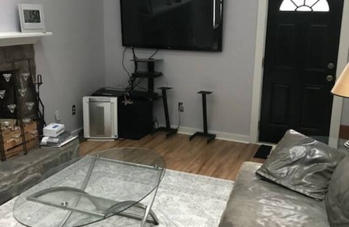 Northeast Raleigh Resort | Private room ∙ 2 guests