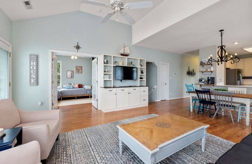 Colington House | Pura Vida: Water Views | Private Backyard