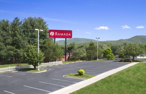 Asheville Hotel | Ramada by Wyndham Asheville Southeast