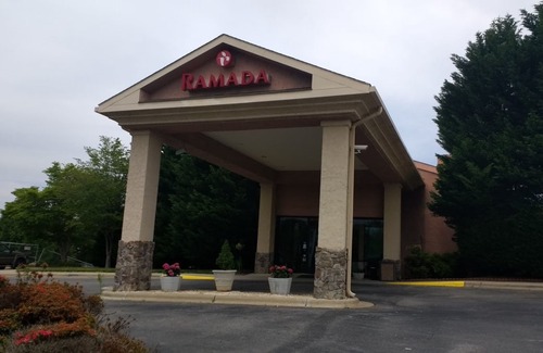 Asheville Hotel | Ramada by Wyndham Asheville Southeast