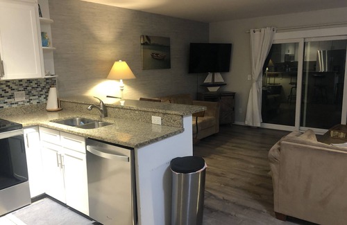 North Carolina Coast Condo | Relax Oceanfront at our 2-bedroom condo in Carolina Beach